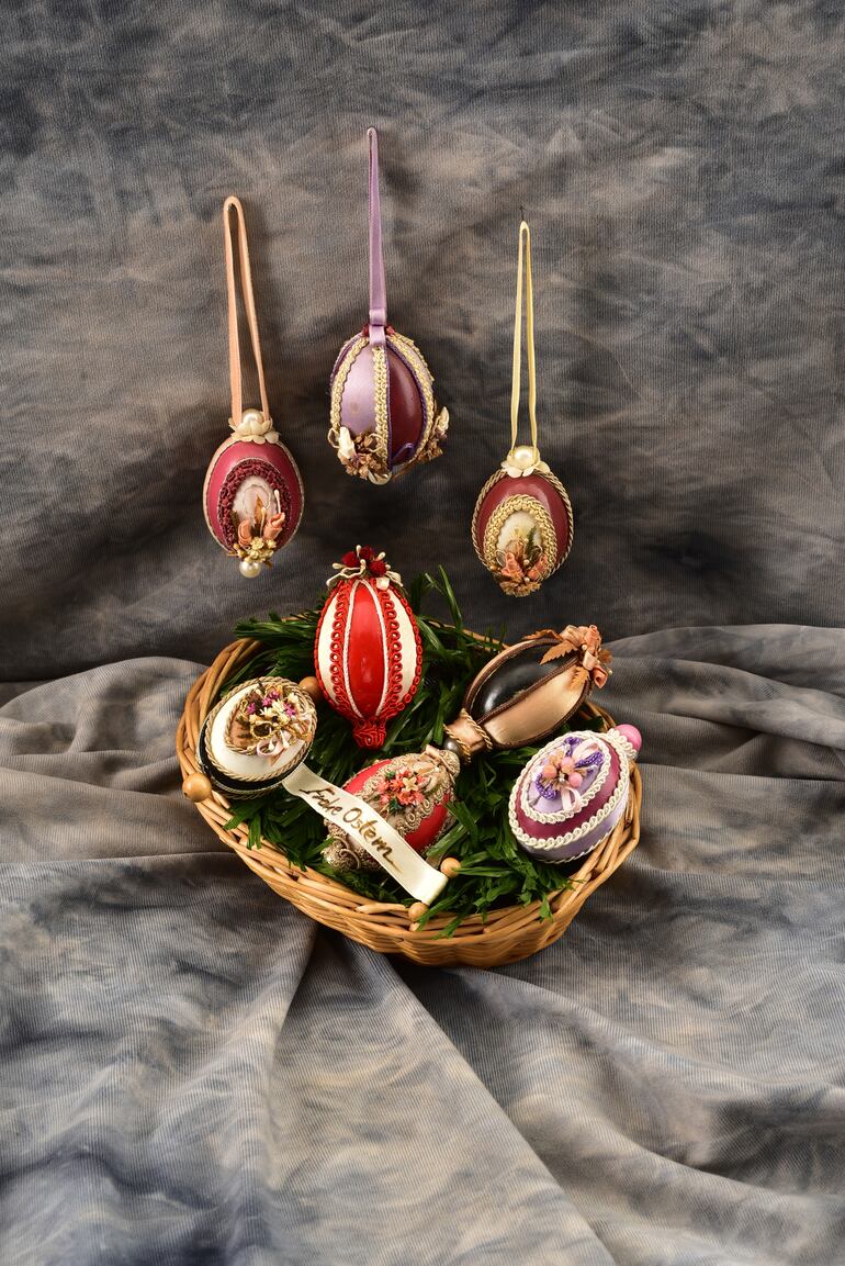 Huevos de Pascuas pintados por Roland Peters.