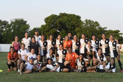 El equipo de Tacuary, listas para el debut