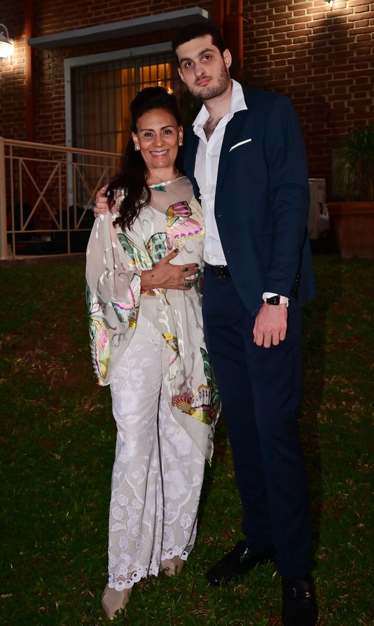 María Clemencia Pérez y Mateo Leoz.