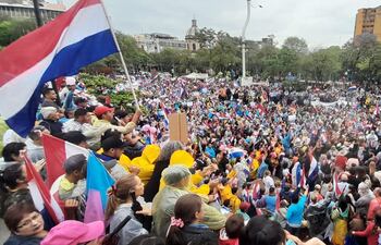 Una importante convocatoria para la marcha contra la transformación educativa.