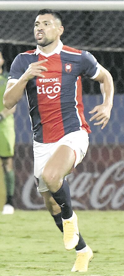 Juan Gabriel Patiño (31 años), defensor pirayuense del equipo de Cerro Porteño.