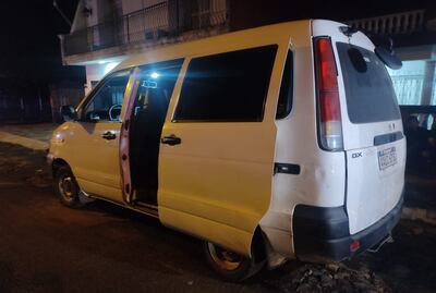 Incautan un arma de fuego y pasamontañas dentro de un vehículo cerca del TSJE