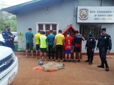 Los detenidos en la Subcomisaría Tercera de Ciudad del Este.