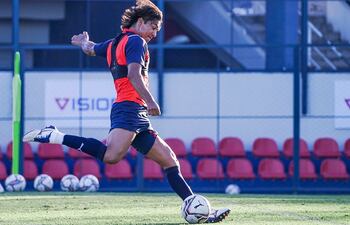 Marcelo Moreno Martins, querido en el Oriente Petrolero, y aún con ganarse al hincha azulgrana. El flechero...