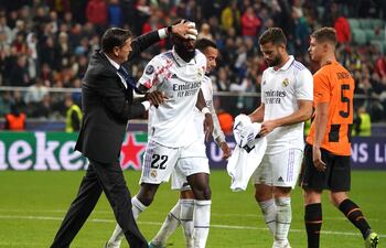 Antonio Rüdiger sufrió un corte en la frente, por lo que se le tuvo que aplicar 20 puntos de sutura.