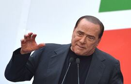 segun-el-diario-romano-la-repubblica-el-ex-premier-italiano-silvio-berlusconi-no-cree-en-promesas-de-otros-politicos-y-se-encuentra-desilusionado-y-202046000000-590573.jpg