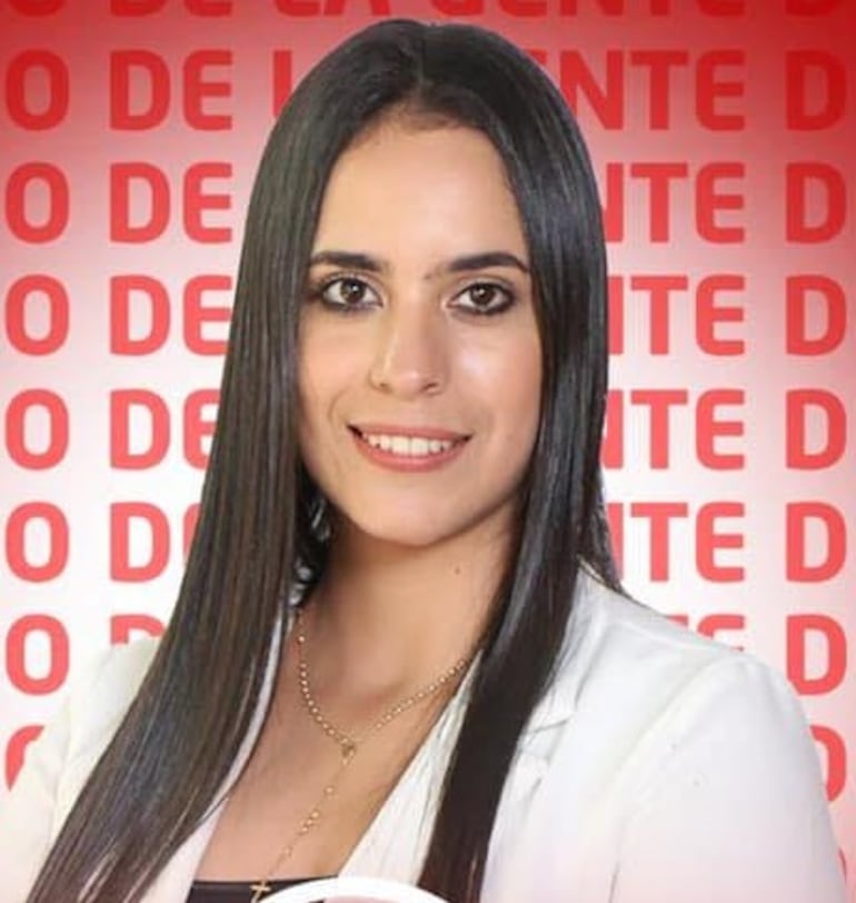 María Cristina Servín, candidata a la Intendencia de Ybycuí por el Movimiento Participación Ciudadana.