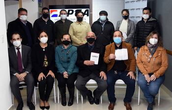 Reunión con el director de Aduanas, Julio Fernández.