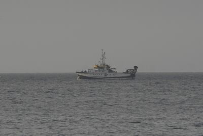 El buque oceanográfico "Ángeles Alvariño" continúa la búsqueda de la pequeña Anna y de su padre a escasos kilómetros de la costa de Santa Cruz de Tenerife.