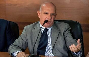 España aprobó la extradición a EEUU del ex general chavista Hugo Carvajal.