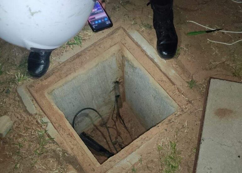 Las tapas de los registros son fáciles de abrir para los malvivientes.