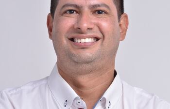 Cristhian Bernal (PLRA), intendente interino de Luque.