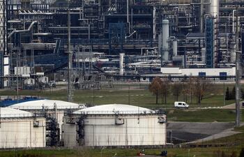 Refinería de petróleo en Moscú. (EFE)