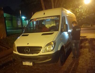 El vehículo que había sido robado en un asalto fue hallado en la zona del Área 8 de Ciudad del Este.