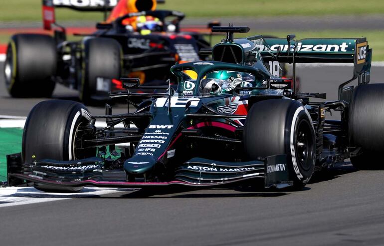 El equipo Aston Martin, será el primero en exhibir su nuevo AMR22.