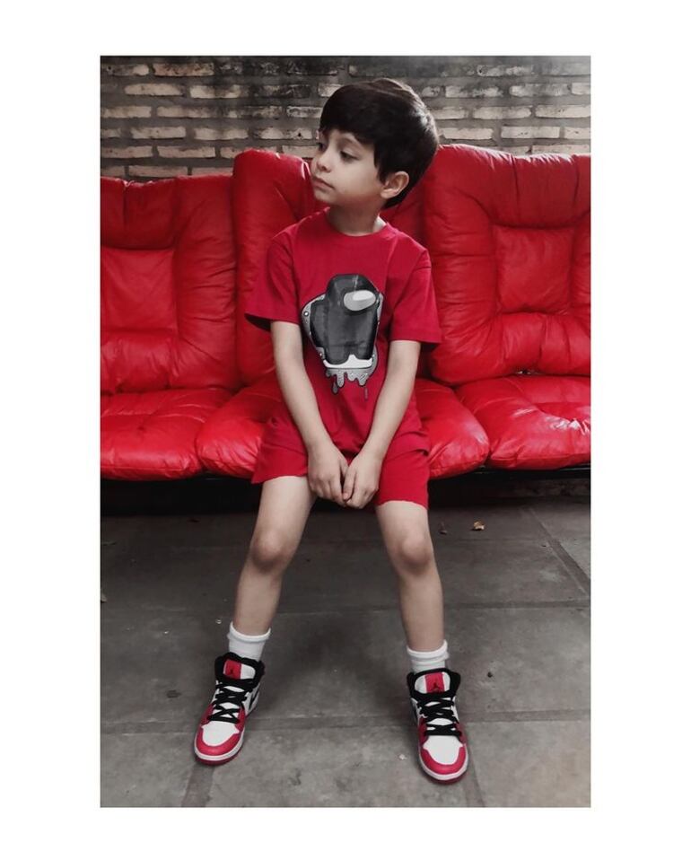 Tino, hijo de Andrea Valobra y Diego Arriola, ya es todo un hombrecito. (Instagram/Andrea Valobra)