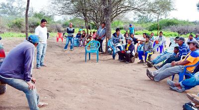 En Infante Rivarola, tres ganaderos buscan quedarse con la tierra que pertenece a la comunidad Loma, de los ñandéva.