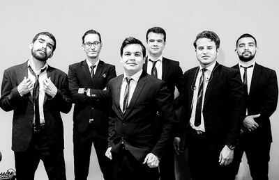 El grupo Polka Stereo se caracteriza por fusionar varios estilos, a partir de la música folclórica paraguaya.