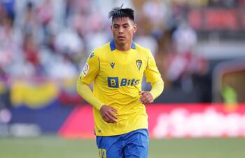 Santiago Arzamendia, futbolista paraguayo del Cádiz.