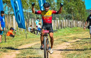 Mario Antonio Arnold Prieto (24/8/2002) está listo para representar a Paraguay en Brasil.