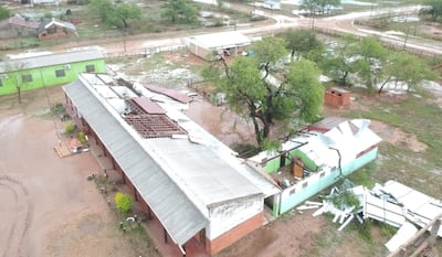 La escuela de referencia de Tte. Esteban Martínez quedó muy dañada por efecto del temporal.