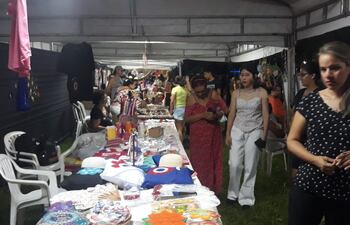 Variadas opciones apreciaron los visitantes de la muestra junto al Festival del Ñandutí.