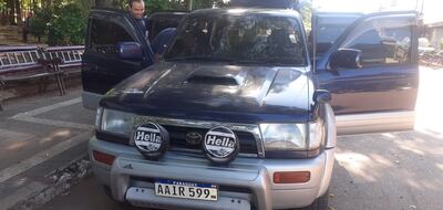 Camioneta hurtada a un efectivo policial fue recuperada en Paraguarí.