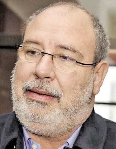 Justo Zacarías, diputado cartista, era representante de gobernaciones en Conajzar y llevó a Balbuena como asesor.