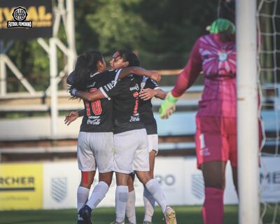 Olimpia derrotó a Guaireña 3-0 en Villarrica y sigue liderando.