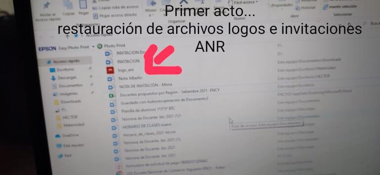 El archivo del docente Aldo Ruíz Díaz descargada en la PC del colegio Comercio Nacional de Yaguarón .