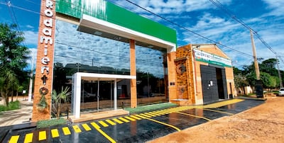 Vista de la fachada de la empresa Mrodamientos.