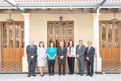 Dr. Juan Carlos Ramírez González, Dra. Ana Beatriz Riquelme Estigarribia, Dra. Ana María Campos González, Dr. Felipe Óscar Armele Bonzi, Dra. María de los Ángeles Vera Gayoso, Dr. Walter Rubén Cáceres Achinelli y Dr. Jesús María Amarilla Núñez, miembros del Consejo de Administración de Coomecipar.