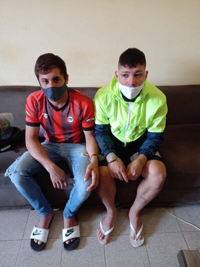 Los supuestos motochorros en sede de Investigación de Delitos, en Ciudad del Este.