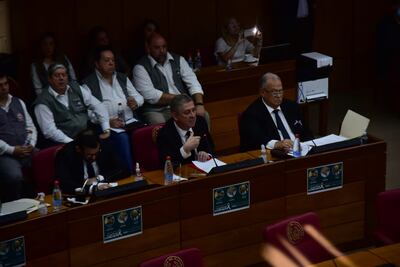 Los ministros Cesar Rossel, Jaime Bestard y Jorge Bogarín el domingo en el Congreso Nacional.