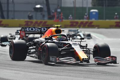 Sergio Pérez hizo el mejor tiempo en los entrenamientos del sábado.