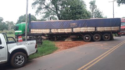 El camión sojero fue encontrado en la entrada de una propiedad durante un patrullaje policial.