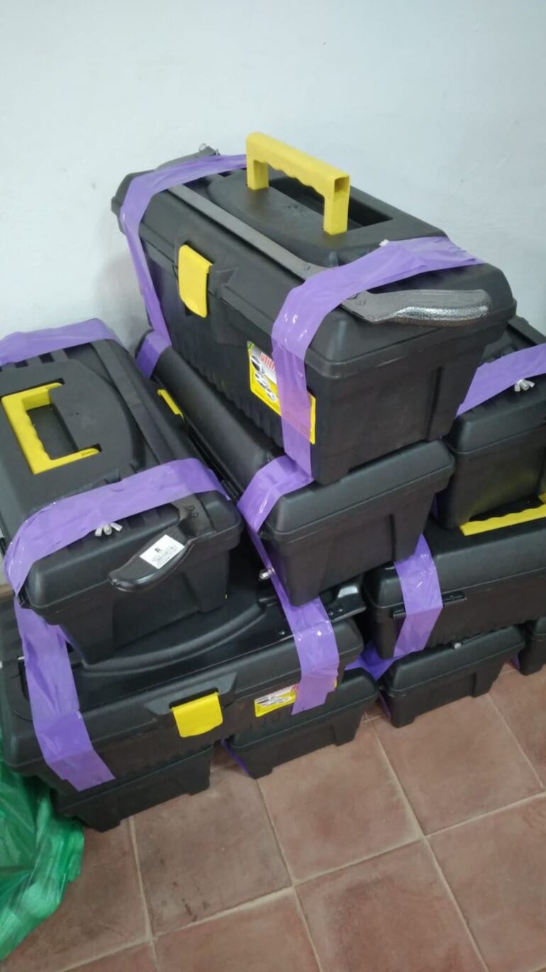 Cada participante recibe un kit al finalizar el curso.