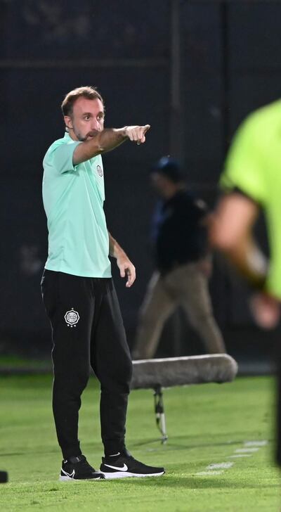 Carlos Aitor García Sanz (39) es el segundo técnico español en la historia de Olimpia, después de Fernando Jubero Carmona.