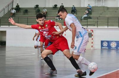 Juego entre La Furia Villeta y Star’s Club. Los galácticos chocarán mañana contra Sport Colonial.