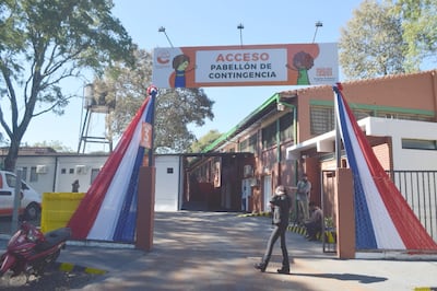 Acceso al pabellón de contingencia del hospital pediátrico.