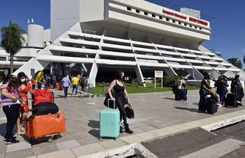 aeropuerto Silvio Pettirossi