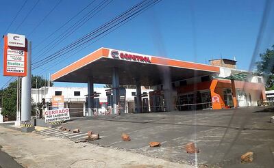 Una de las gasolineras que se vio obligada a cerrar a causa de la cuarentena, se reportó.