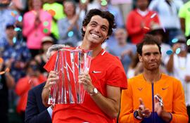 El estadounidense Taylor Fritz conquistó su primer Masters 1000 a costa de Rafael Nadal. AFP