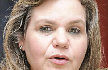 Senadora Lilian Samaniego (ANR), presidenta de la comisión de Relaciones Exteriores y Asuntos Internacionales.