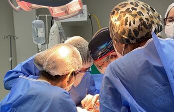 Gentileza. Procedimiento de trasplante renal.