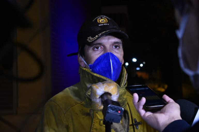 Luis Saldivar, bombero del Mercado 4.