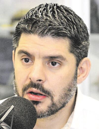 Óscar Rodríguez, intendente.