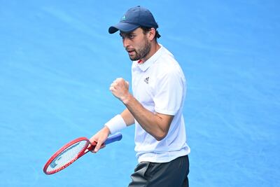 Aslan Karatsev será el rival de Novak Djokovic