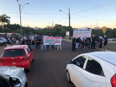 Los manifestantes cerraron de forma intermitente la ruta PY07, en Ciudad del Este.