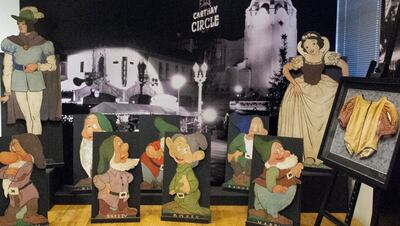 Artículos de "Blancanieves y los Siete Enanitos", el primer largometraje de Disney, estrenado en 1937, preservados en los Archivos Disney.